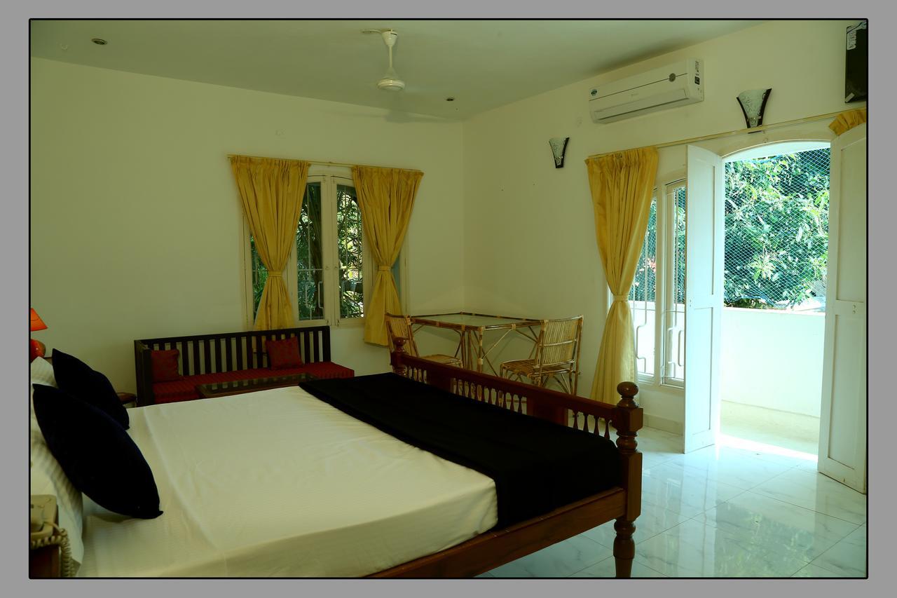 Le Capucin Hotel Pondicherry Exterior foto