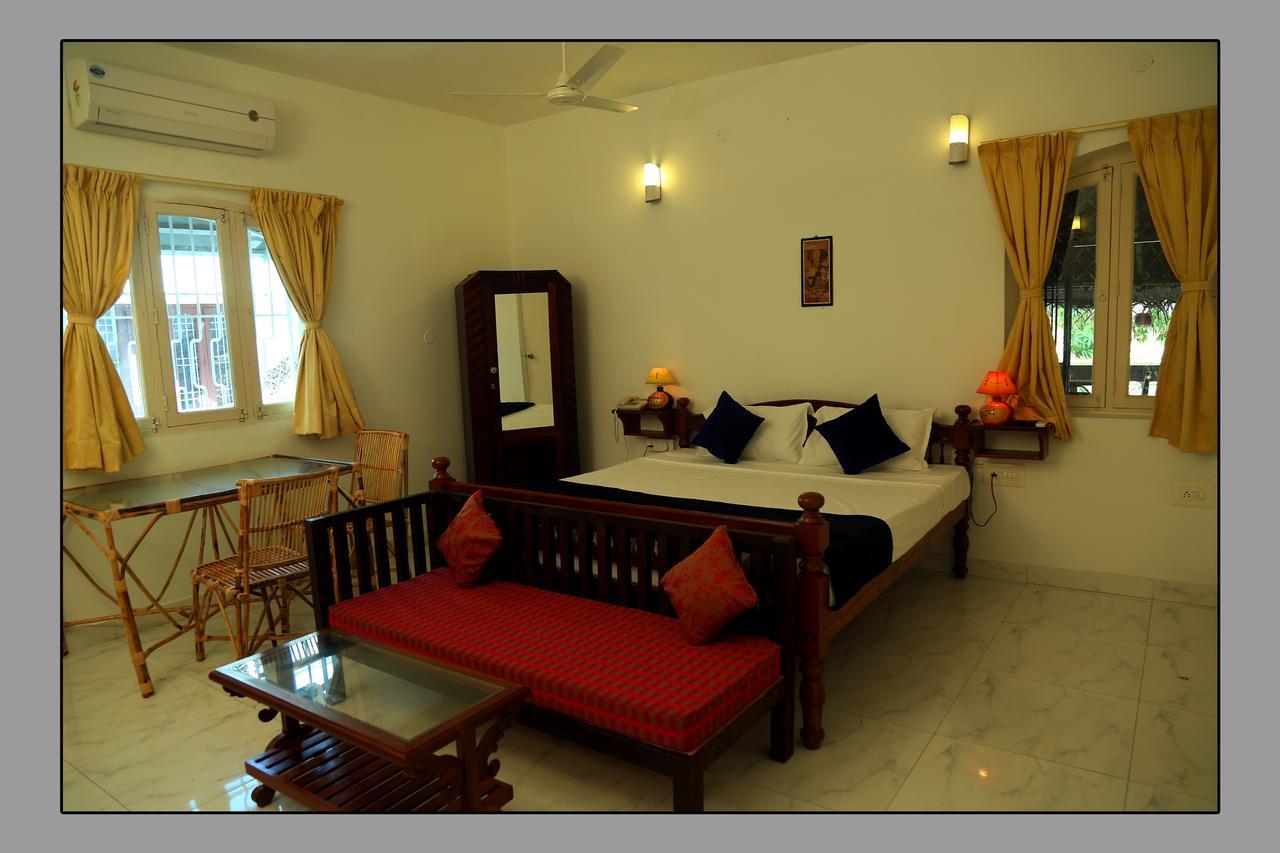 Le Capucin Hotel Pondicherry Exterior foto